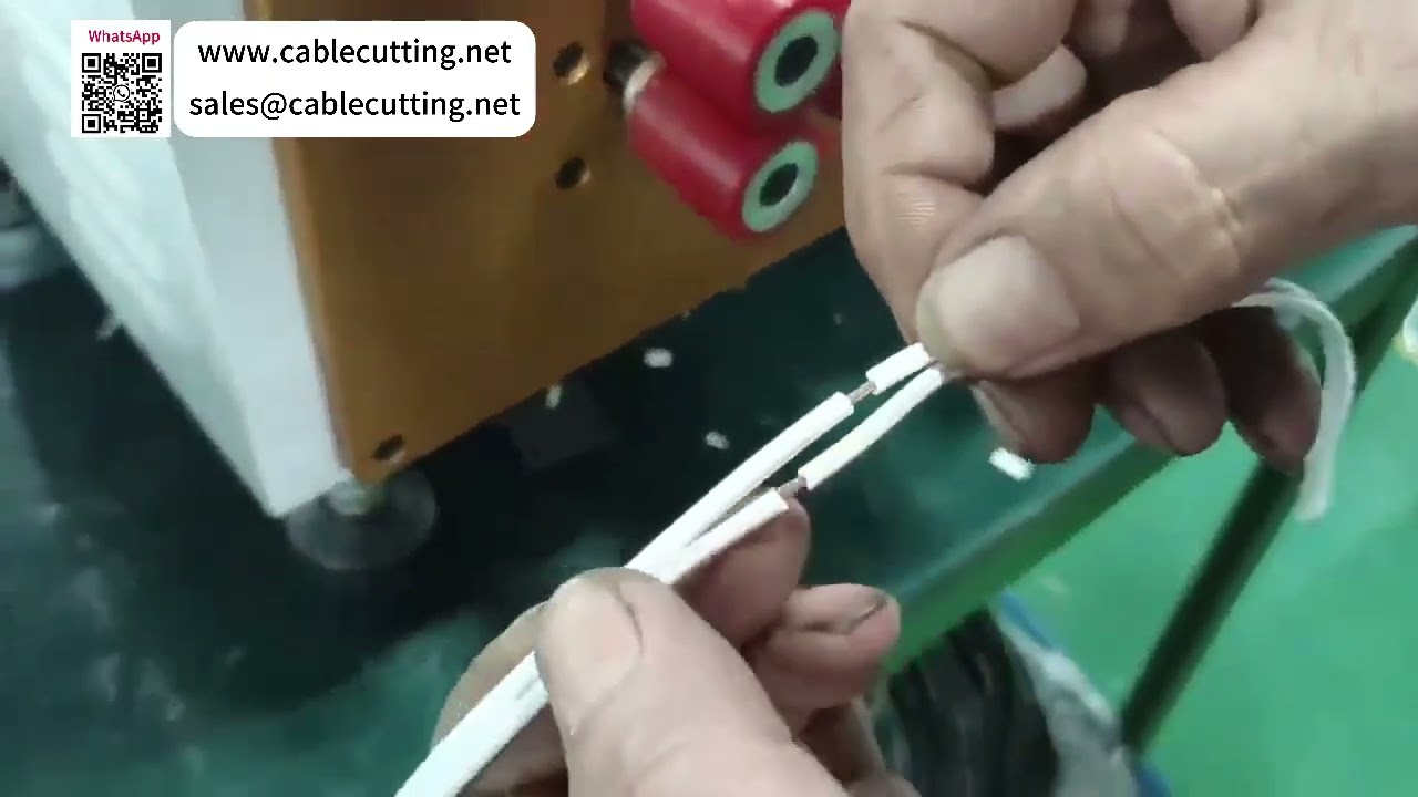 Fully Automatic Computerized Staggered Middle Wire Stripping Machine for Harness Work - Video
