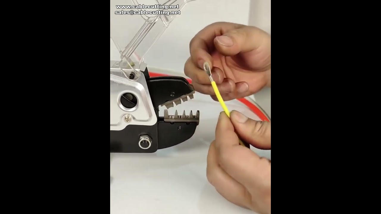 Pneumatic Wire Crimper with Interchangeable Dies for Different Terminals