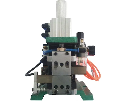 Multicore Wire Stripping Twisting Machine WPM-4F+T